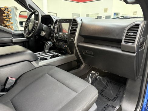 Used 2018 Ford F150 XLT w/ Equipment Group 302A Luxury AWD/4WD image 18
