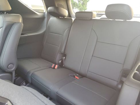 New 2026 Chevrolet Traverse LT w/ Sun and Wheel Package image 14