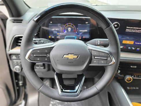 New 2025 Chevrolet Suburban High Country image 26