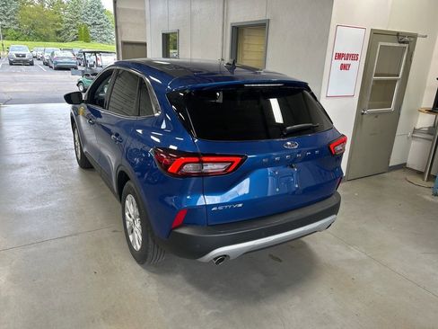 Used 2023 Ford Escape Active w/ Tech Pack #2 FWD image 5
