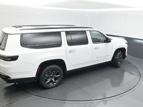 New 2026 Jeep Grand Wagoneer L Limited w/ Premium Group II image 42