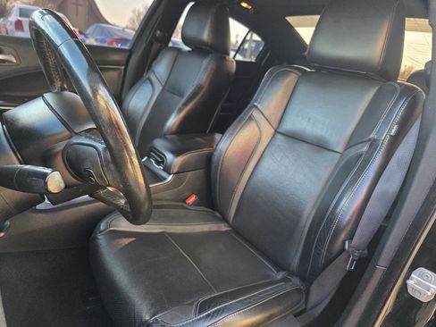 Used 2022 Dodge Charger SXT w/ Leather Interior Group RWD image 13