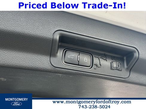 Used 2023 Ford Explorer XLT w/ Equipment Group 202A image 39