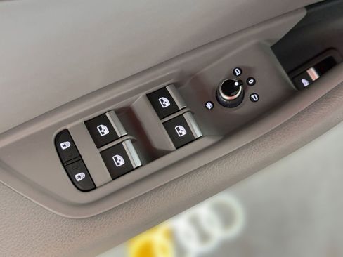 Used 2023 Audi A5 2.0T Premium w/ Convenience Package image 13