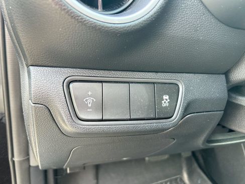 Used 2024 Kia Forte LX FWD image 13