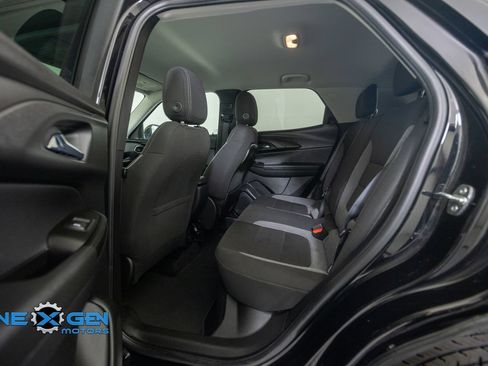 Used 2021 Chevrolet TrailBlazer LT w/ Convenience Package FWD image 28