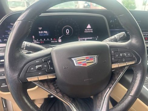 Used 2021 Cadillac Escalade Premium Luxury w/ Performance Package AWD/4WD image 8