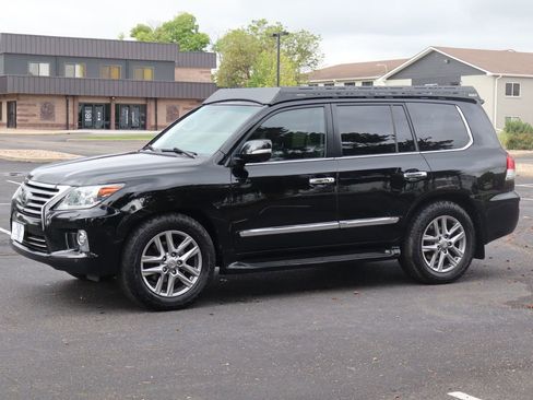 Used 2014 Lexus LX 570 4WD image 10