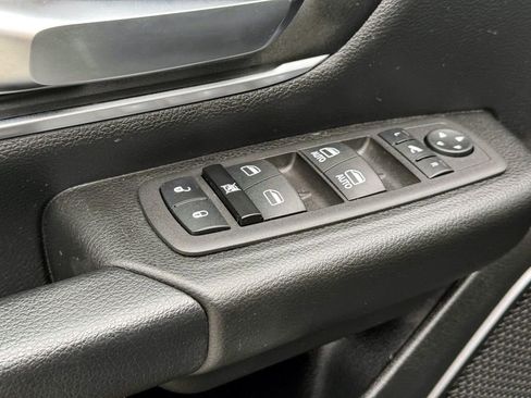 Used 2023 RAM 1500 Big Horn AWD/4WD image 14
