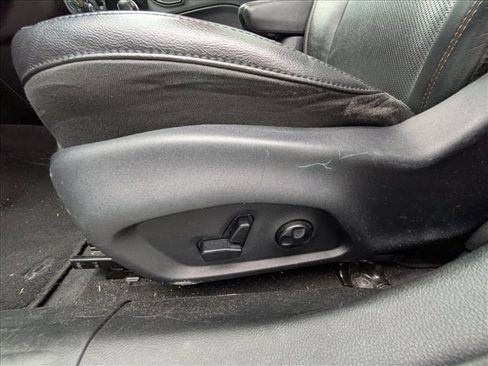 Used 2018 Jeep Compass Limited w/ Navigation Group image 16