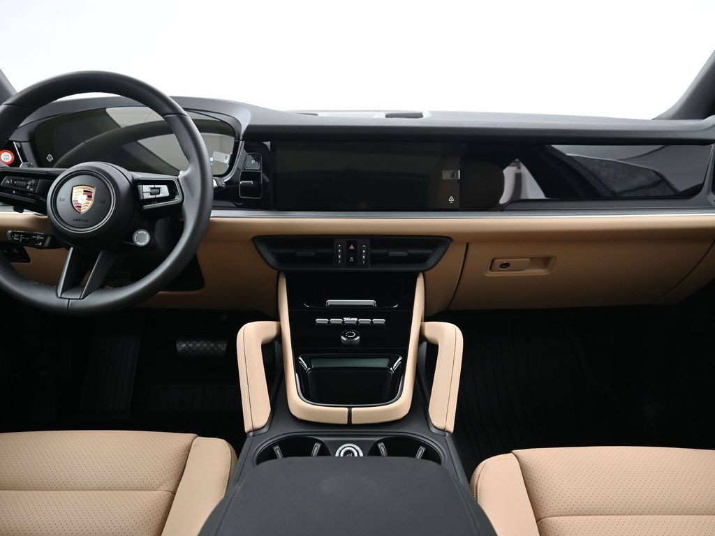 Certified 2026 Porsche Cayenne AWD/4WD image 9