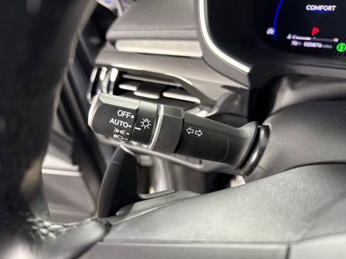 Certified 2024 Acura MDX SH-AWD image 17