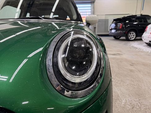 Certified 2022 MINI Cooper SE image 9