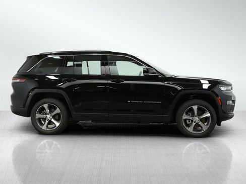Used 2023 Jeep Grand Cherokee 4WD 4xe w/ Luxury Tech Group II image 6
