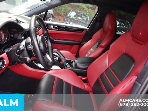 Used 2023 Porsche Cayenne Turbo AWD/4WD image 16