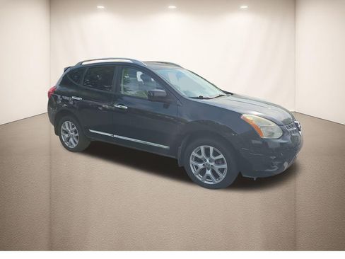 Used 2013 Nissan Rogue SL FWD image 2