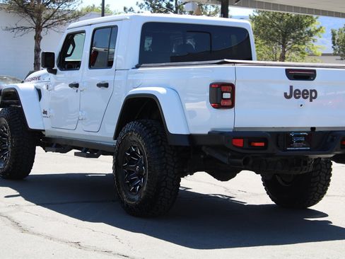 Used 2021 Jeep Gladiator Mojave AWD/4WD image 2