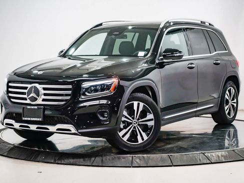 Used 2026 Mercedes-Benz GLB 250 image 1