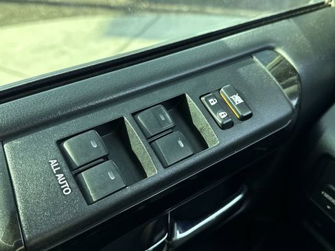 Used 2021 Toyota 4Runner Venture image 22