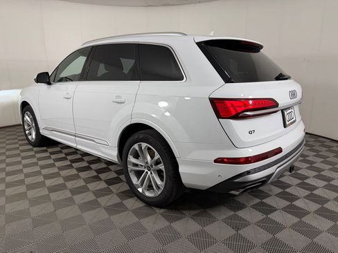 Used 2025 Audi Q7 2.0T Premium w/ Convenience Package AWD/4WD image 3
