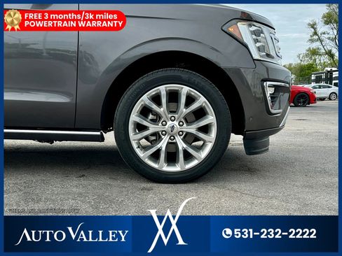 Used 2019 Ford Expedition Limited w/ Equipment Group 302A AWD/4WD image 9