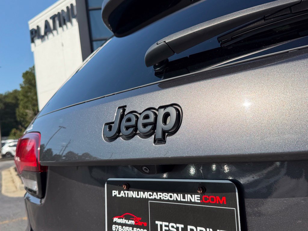 Used 2020 Jeep Grand Cherokee SRT AWD/4WD image 12