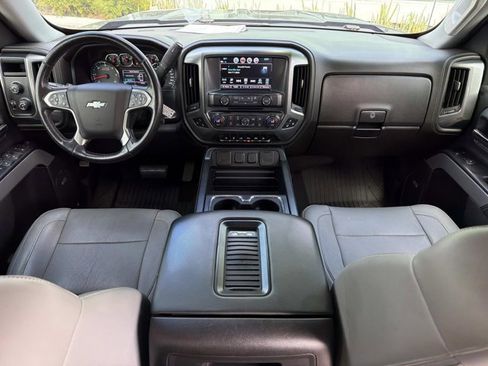 Used 2018 Chevrolet Silverado 1500 LTZ Z71 w/ Centennial Edition image 25