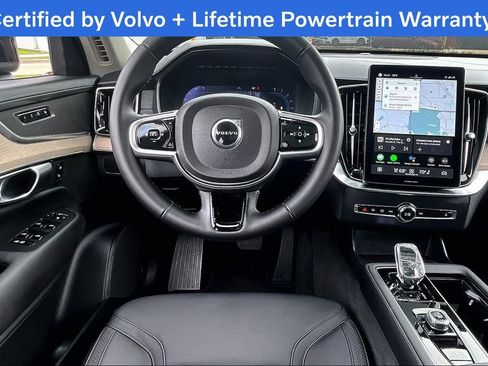 Certified 2025 Volvo XC90 B6 Plus image 7