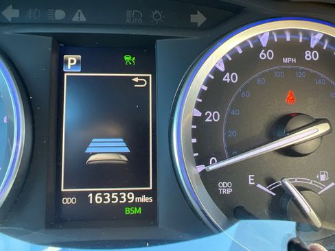 Used 2017 Toyota Highlander XLE image 22