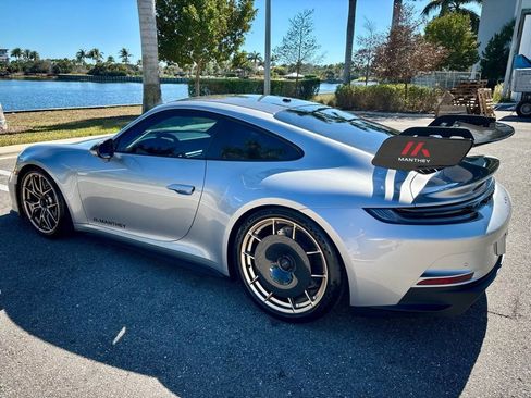 Used 2024 Porsche 911 GT3 RWD image 9