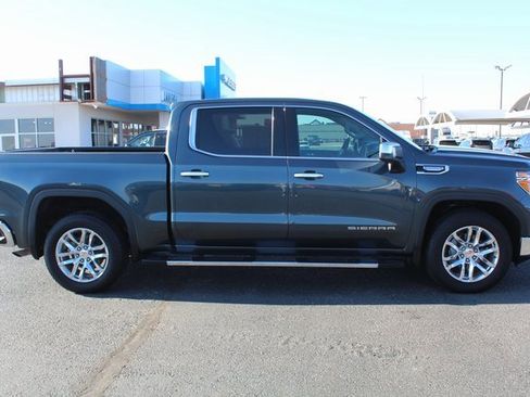 Used 2020 GMC Sierra 1500 SLT image 2