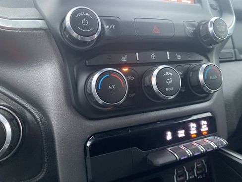 Used 2021 RAM 1500 Big Horn image 22