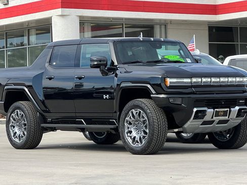 New 2025 GMC Hummer EV 3X AWD/4WD image 9