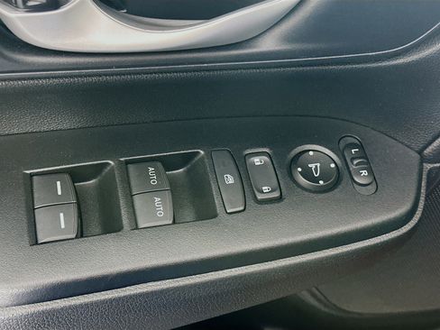 Used 2021 Honda CR-V Special Edition image 15