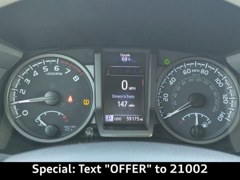 Used 2020 Toyota Tacoma TRD Off-Road image 32