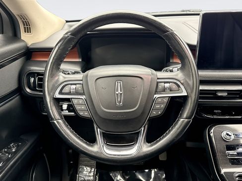 Used 2022 Lincoln Nautilus Reserve AWD/4WD image 12