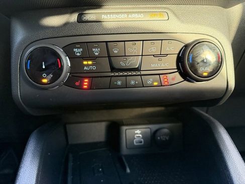 Used 2024 Ford Bronco Sport Outer Banks w/ Tech Package image 11