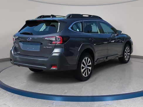 Used 2023 Subaru Outback AWD/4WD image 5