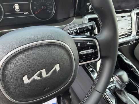 Used 2022 Kia Sorento SX AWD/4WD image 13