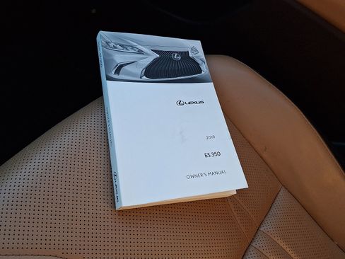 Used 2019 Lexus ES 350 Ultra Luxury image 26