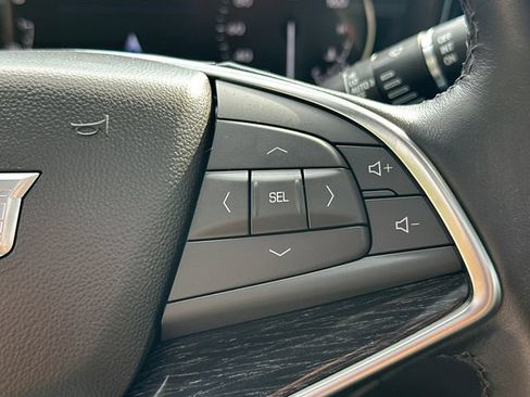 Used 2024 Cadillac XT5 Premium Luxury w/ LPO, Floor Liner Package AWD/4WD image 31