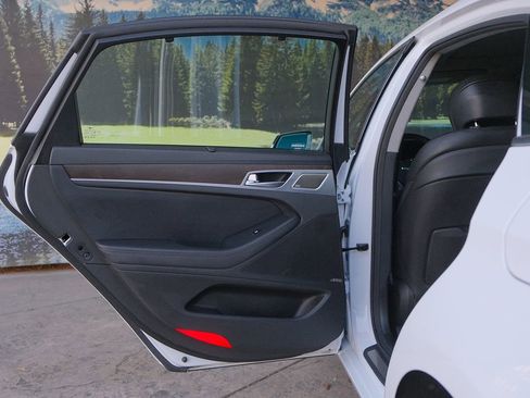 Used 2019 Genesis G80 5.0 Ultimate image 39