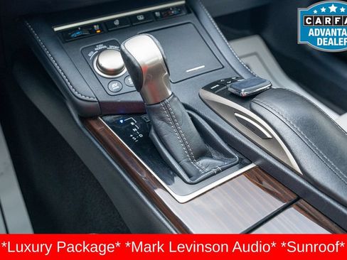 Used 2018 Lexus ES 300h FWD image 30