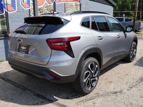 New 2026 Chevrolet Trax RS w/ Driver Confidence Package FWD image 20
