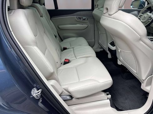 Used 2024 Volvo XC90 B6 Plus AWD/4WD image 17