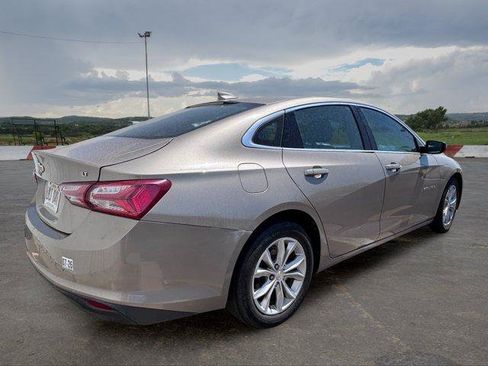 Used 2022 Chevrolet Malibu LT FWD image 3