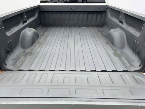 Used 2018 Chevrolet Silverado 2500 LT AWD/4WD image 14