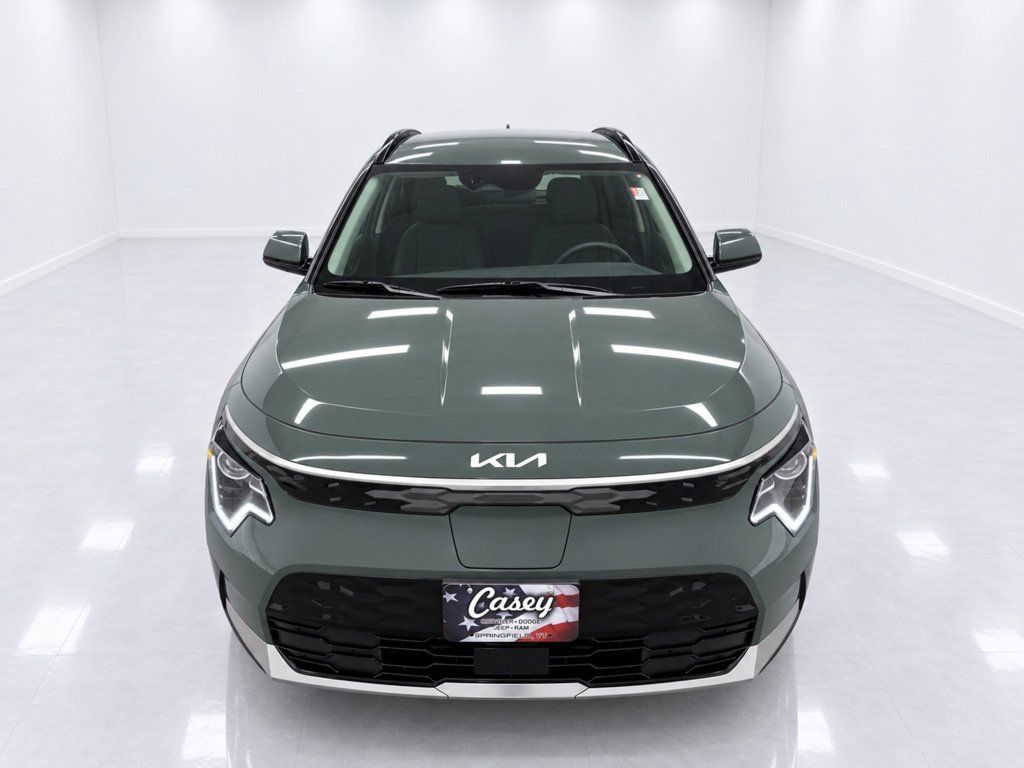 Used 2025 Kia Niro Wind w/ Wind Preserve Package FWD image 4