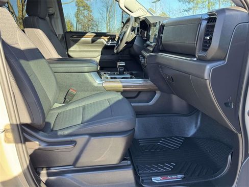 Used 2023 Chevrolet Silverado 1500 LT Trail Boss image 14