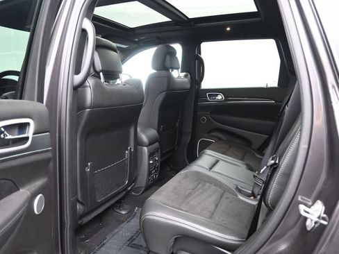 Used 2020 Jeep Grand Cherokee SRT AWD/4WD image 27